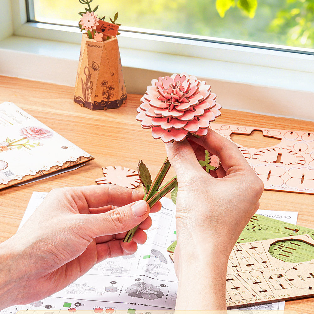 Rowood Holzblume 3D-Holzpuzzle Rosa Dahlie